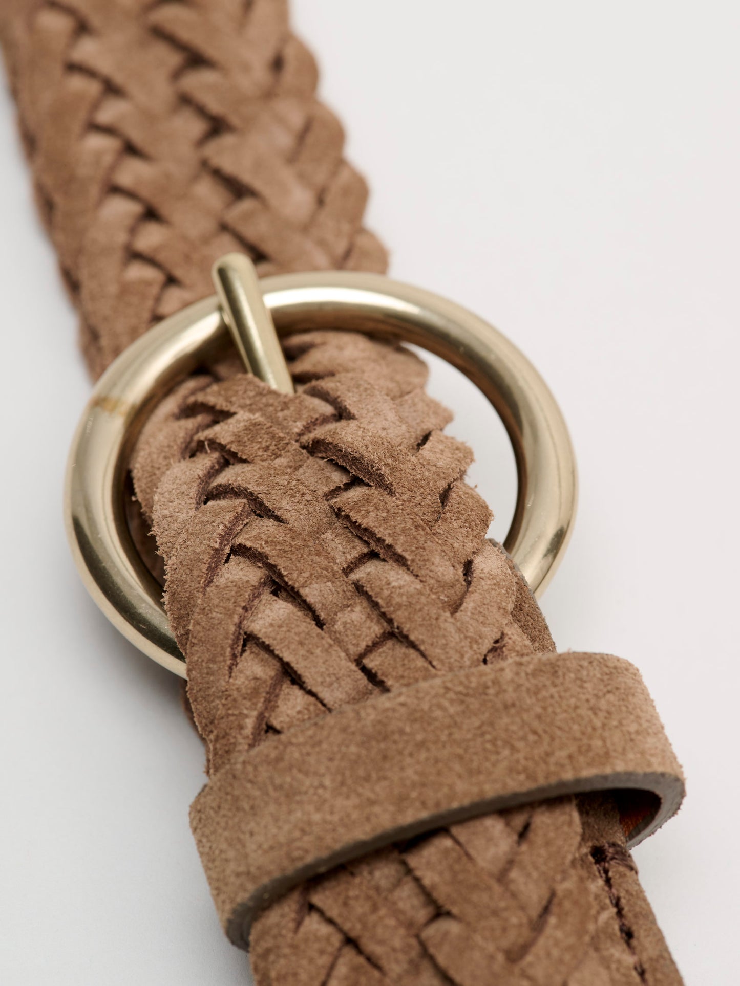 Round Buckle Braided Suede Belt, Tobacco