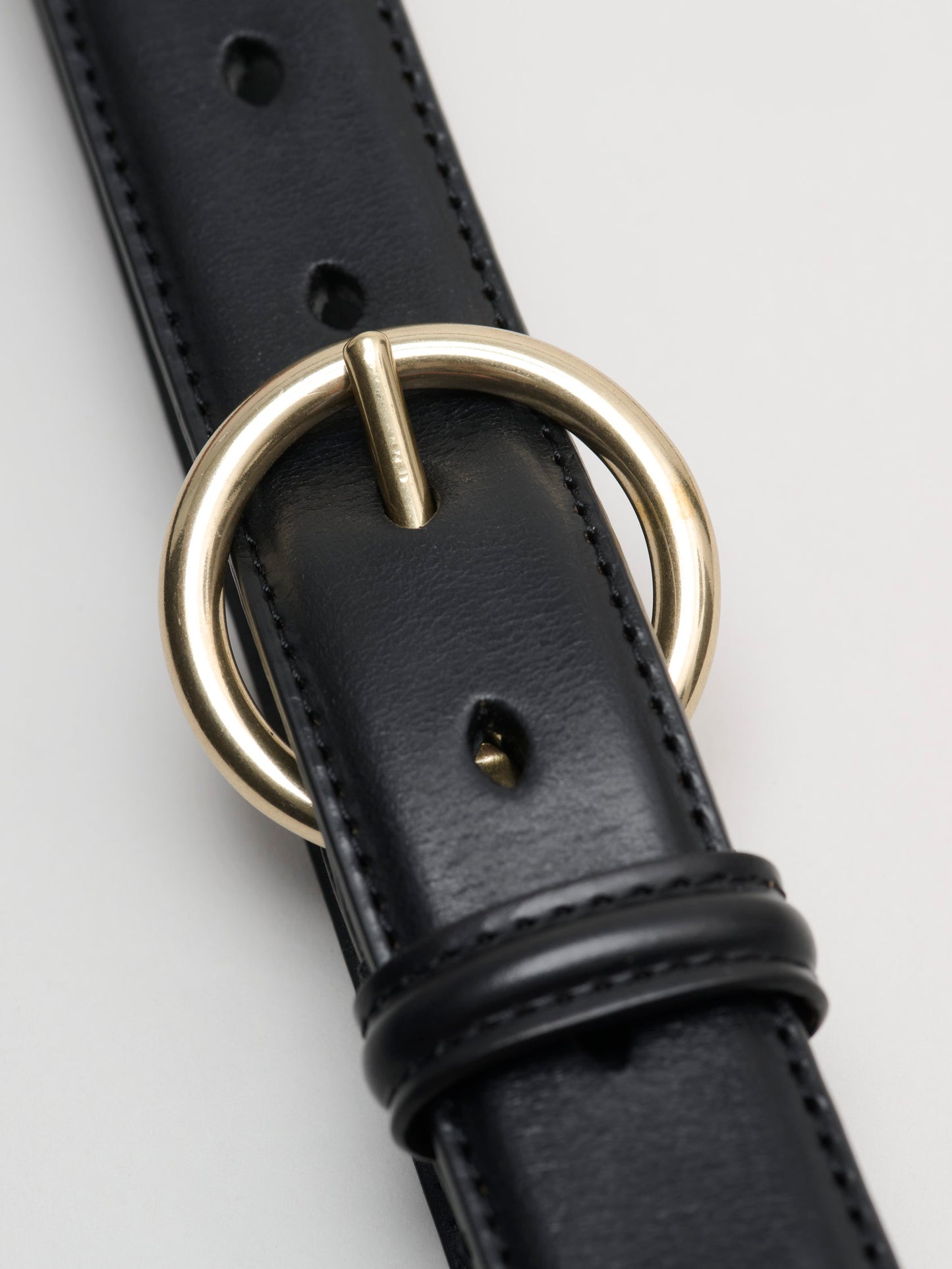 Round Buckle Leather Belt, Black