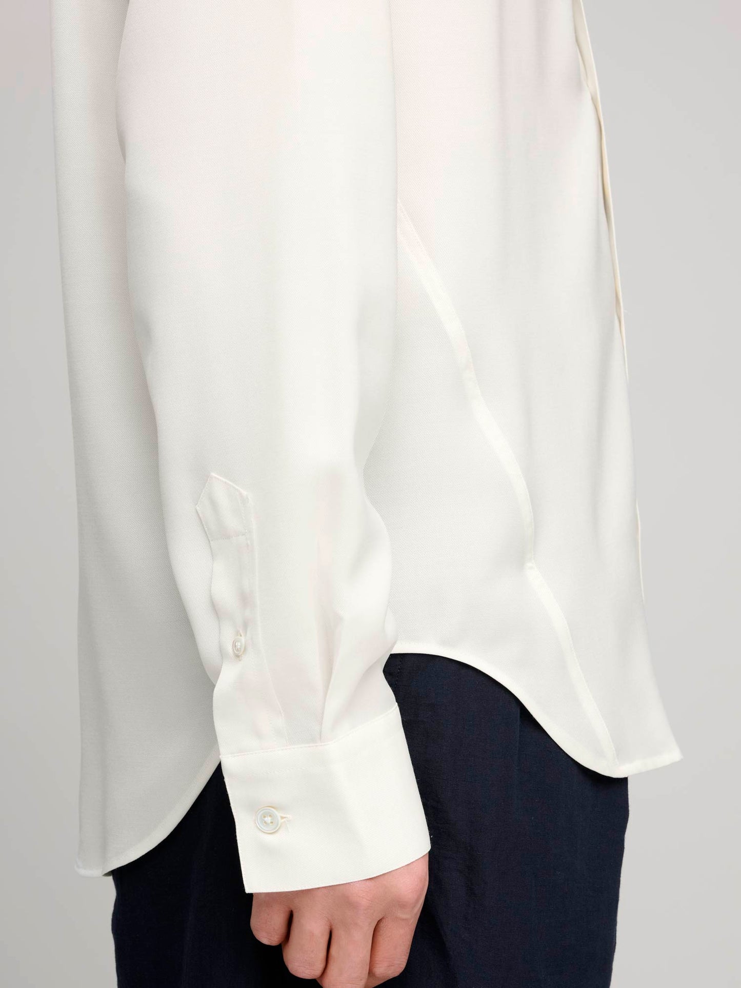 Curve Shirt, Cream