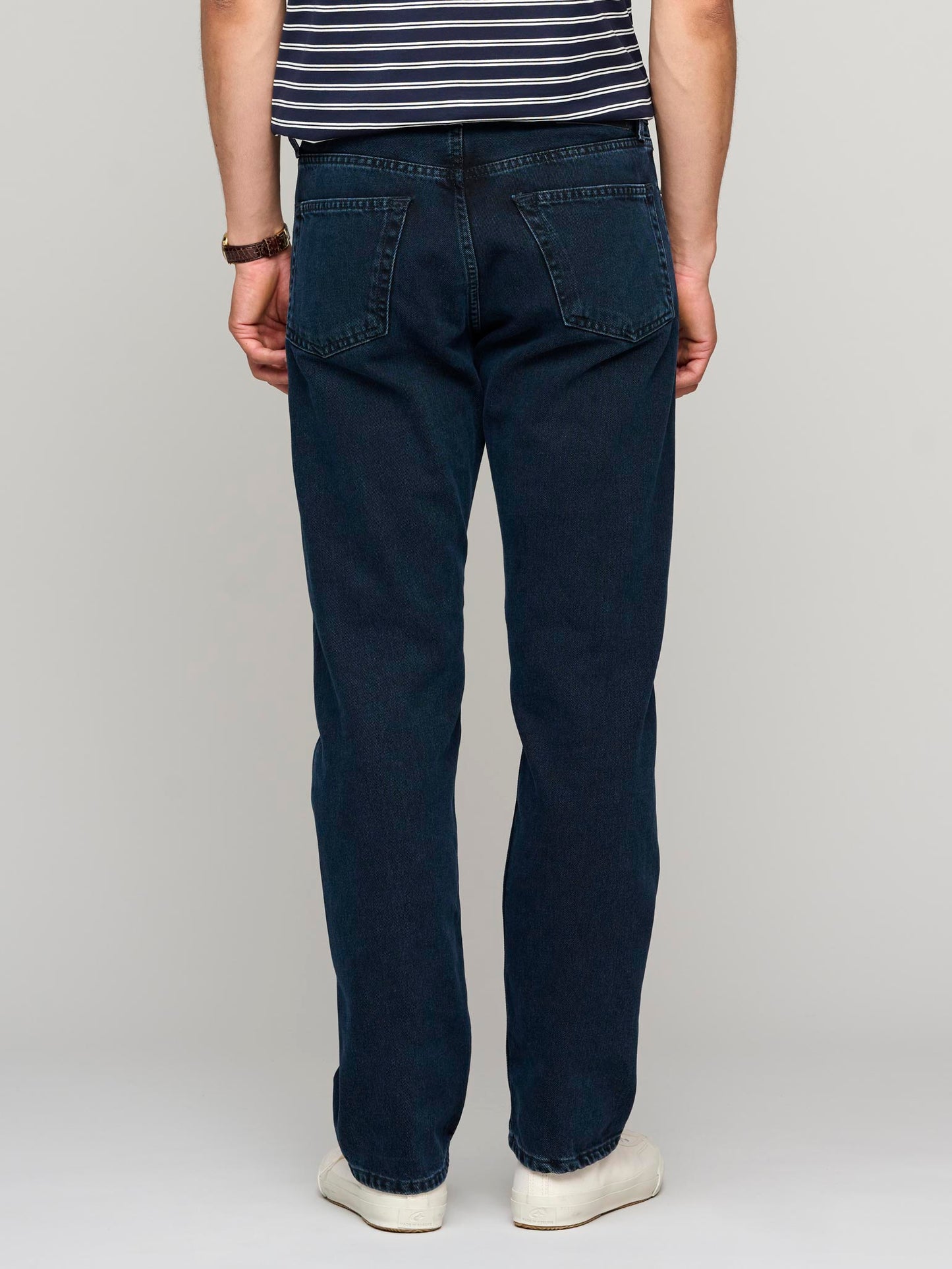 Standard Fit, Blue Black