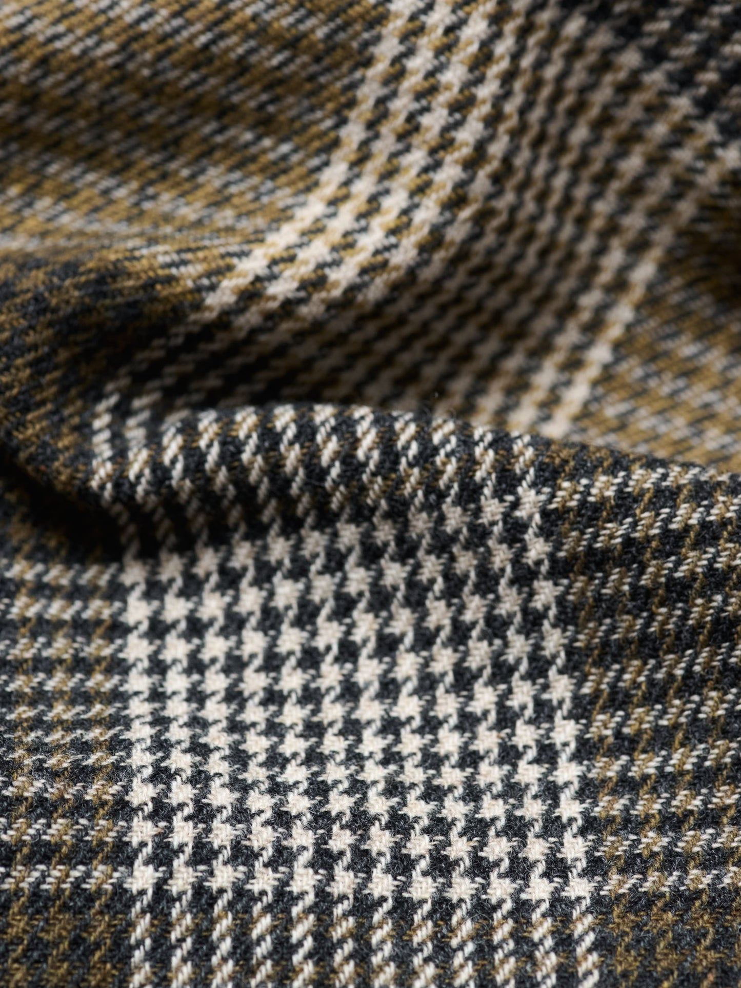 Puppytooth Overcheck Scarf Lambswool, Khaki & Black