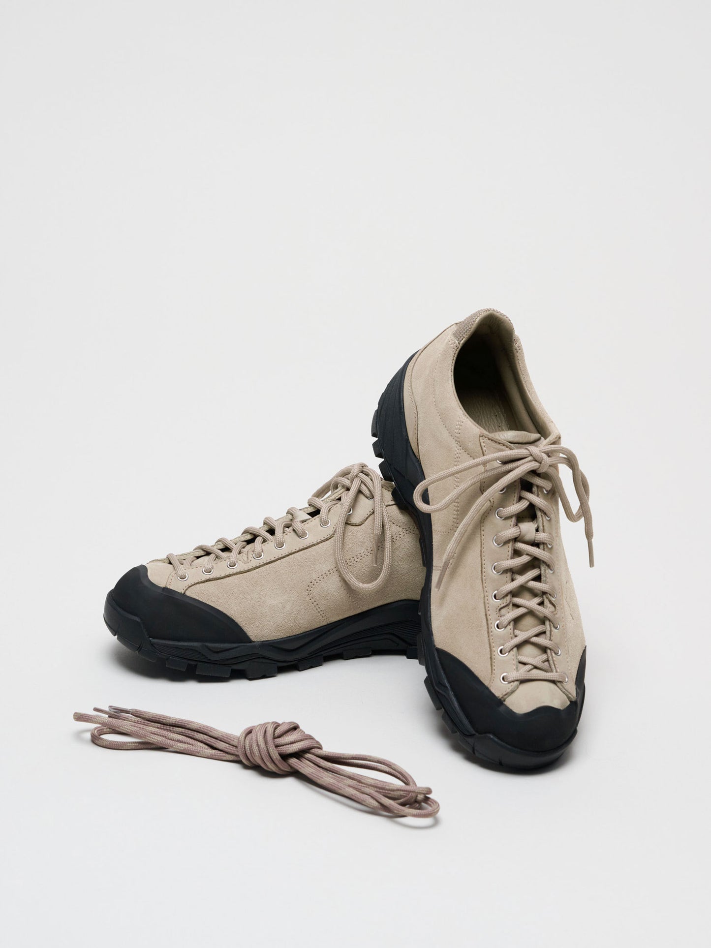Movida, Sesame Suede