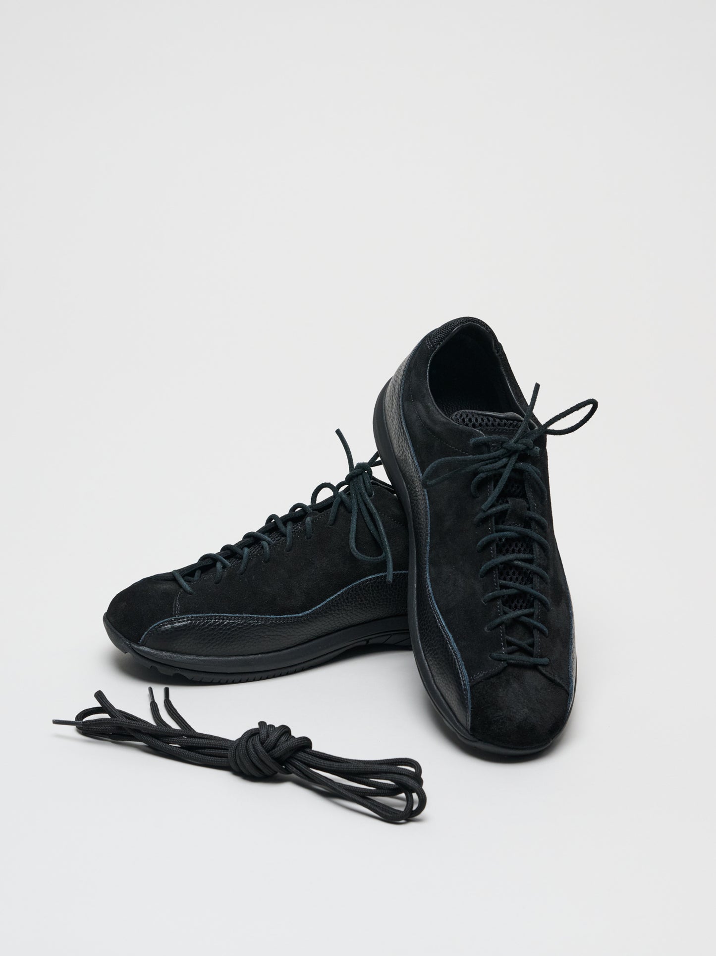 Bardolino, Black Suede