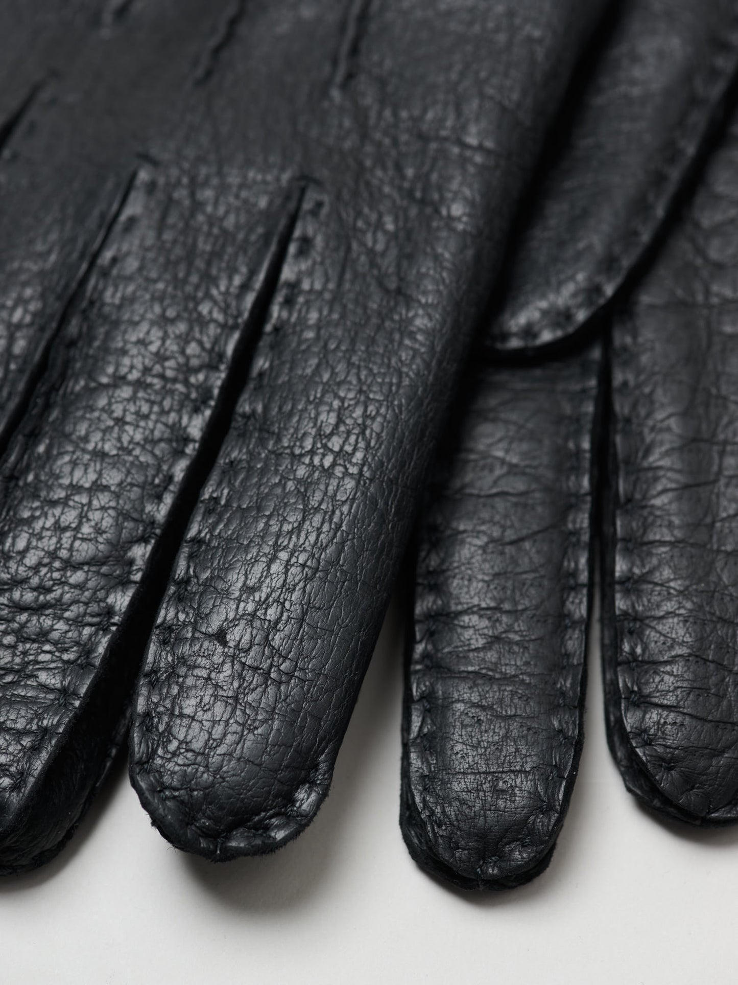 Peccary Handsewn Cashmere, Black