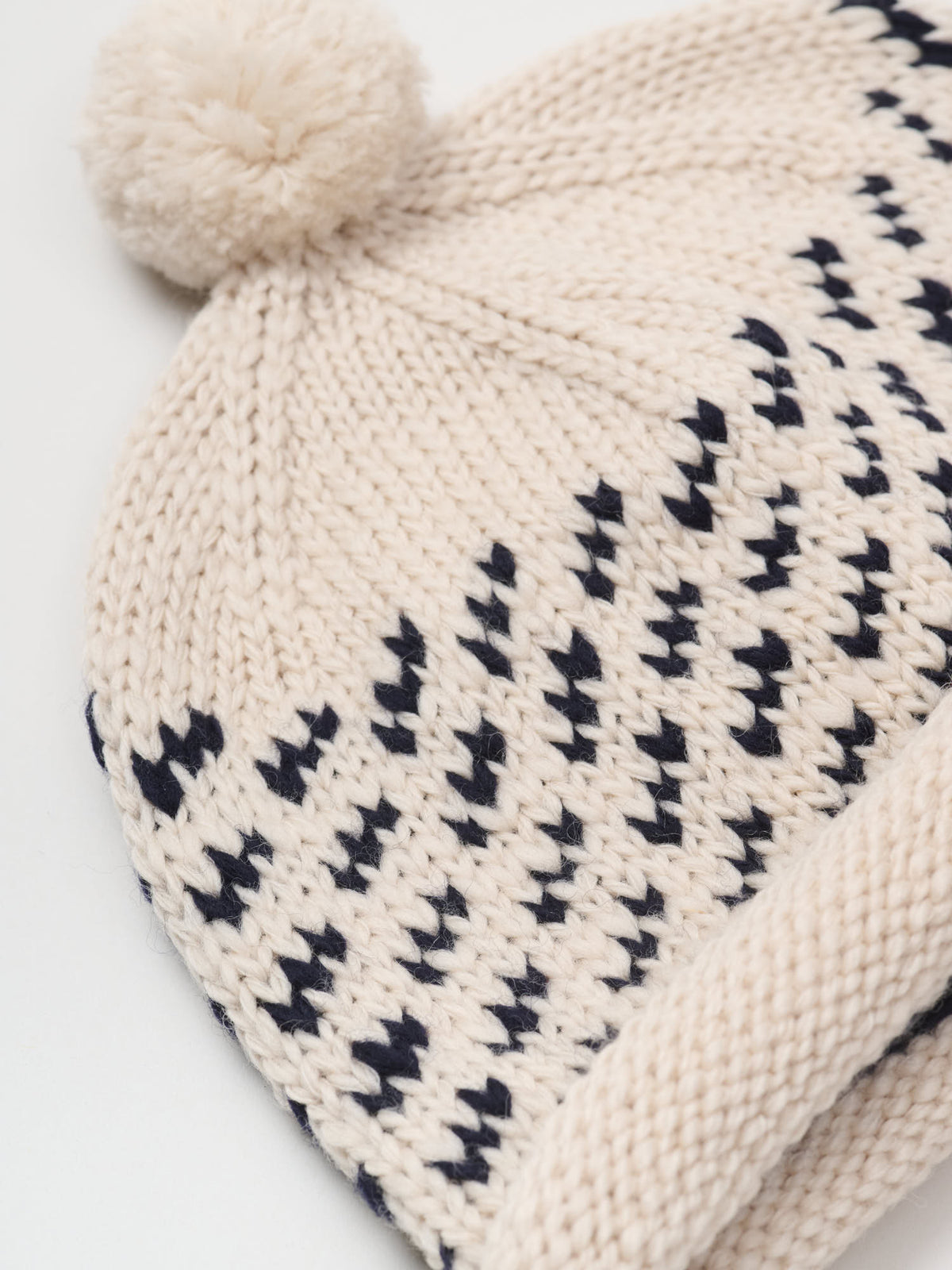 Wool Jacquard Beanie w. Pom, Ivory