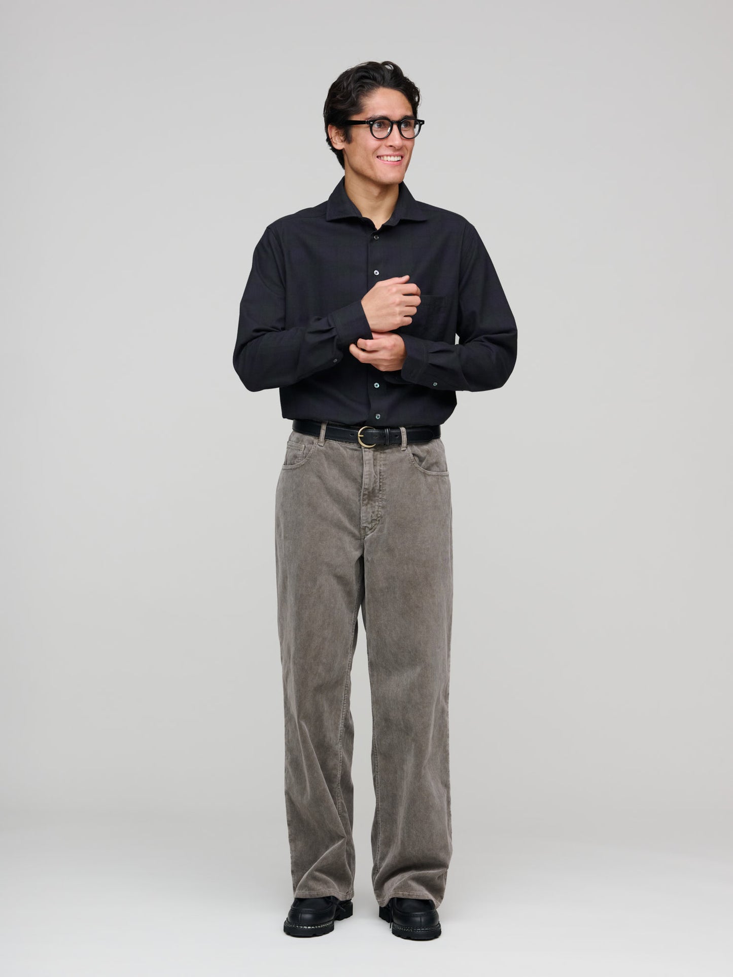 Pigment Dyed Finx Corduroy Wide 5P Pants, Olive Brown
