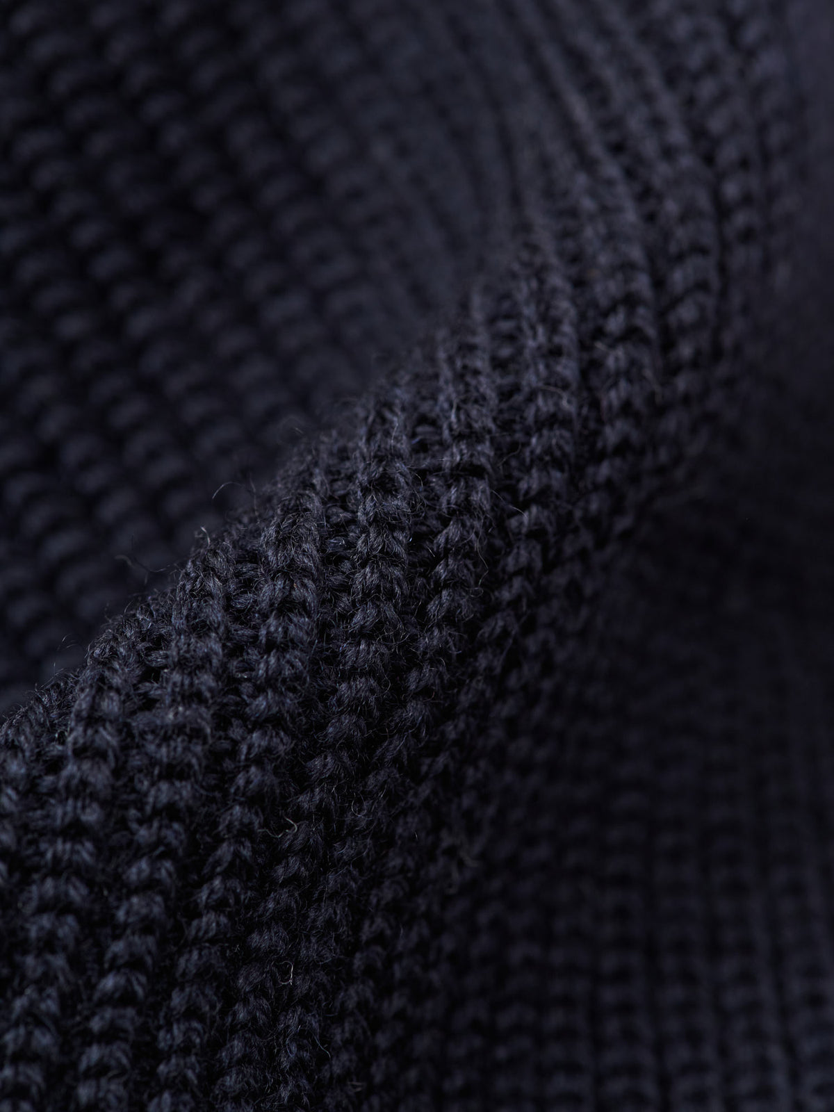 Fora Cruna Knit Scarf, Navy