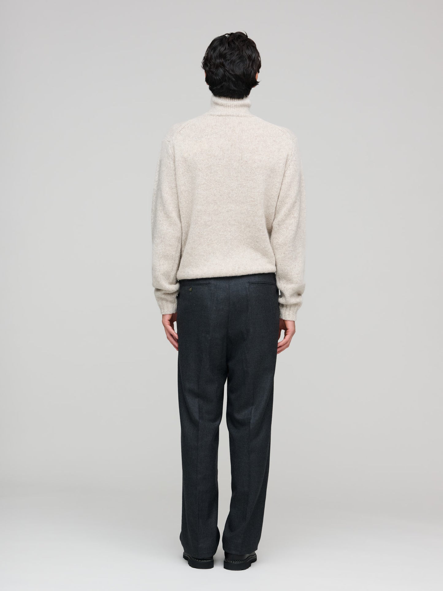 Super Light Wool Two-Tuck Slacks, Top Charcoal
