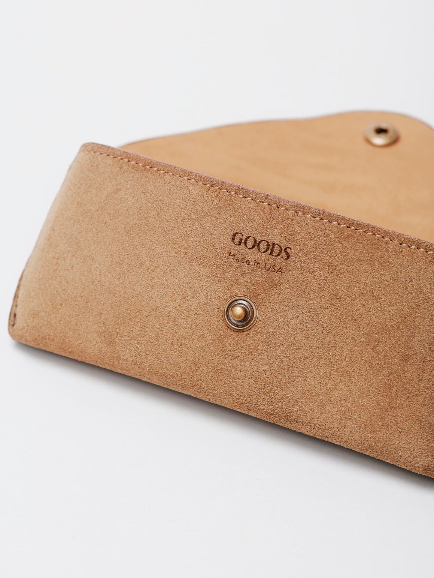 Suede Eyewear case, Tan