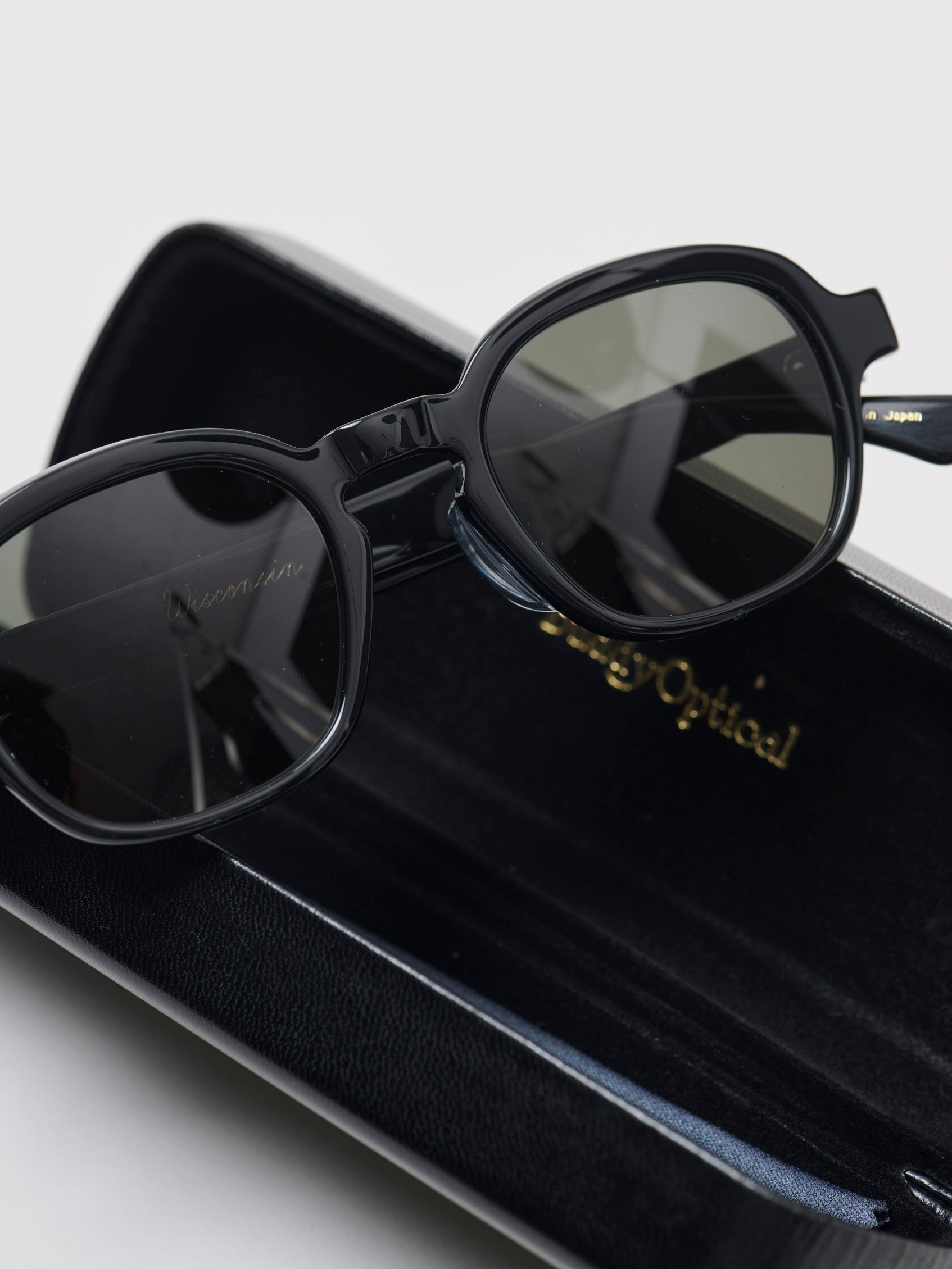 Buddy Optical – Goods