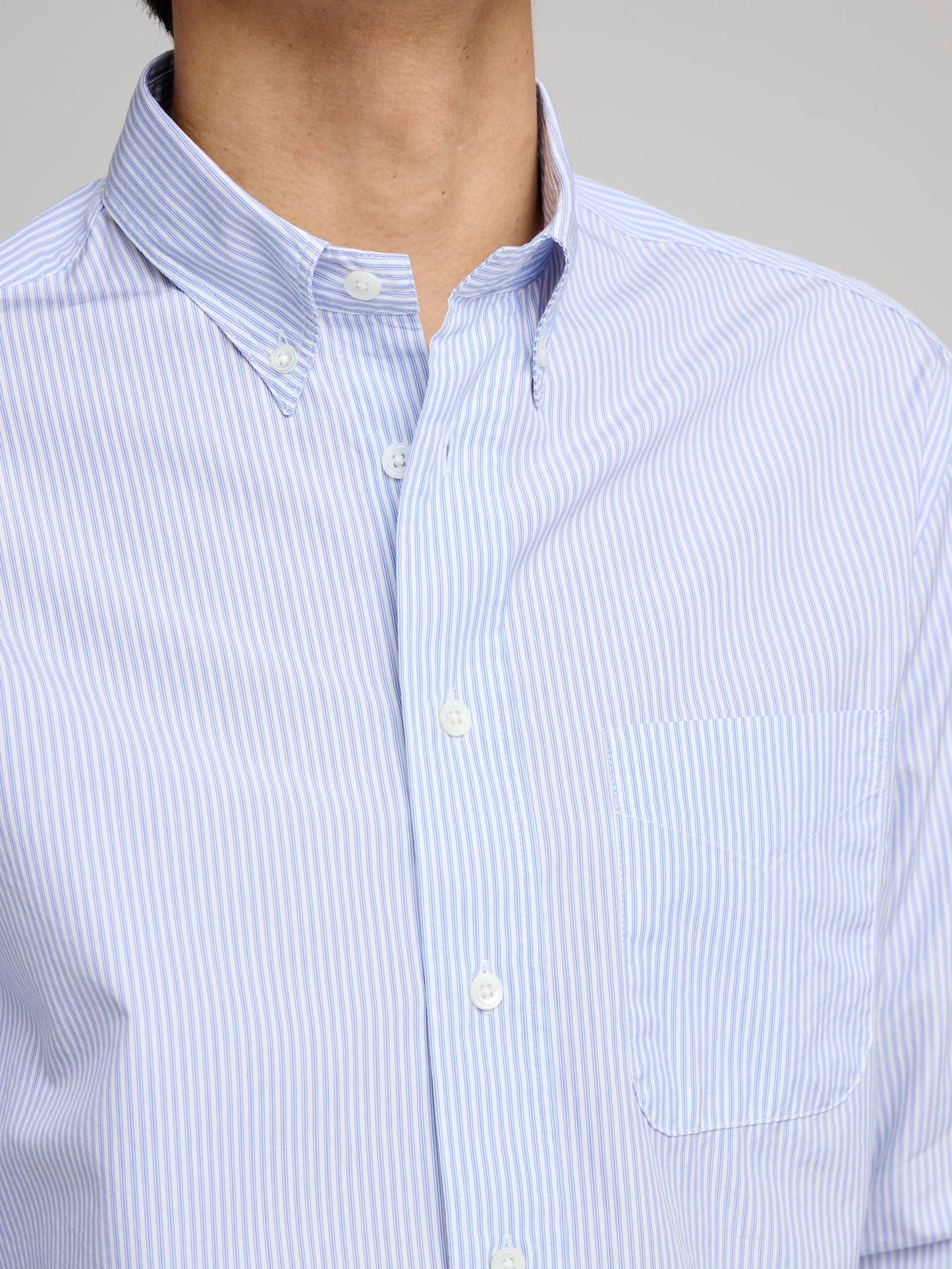 American BD Poplin Shirt, Fine Triple Stripe White/Lt. Blue