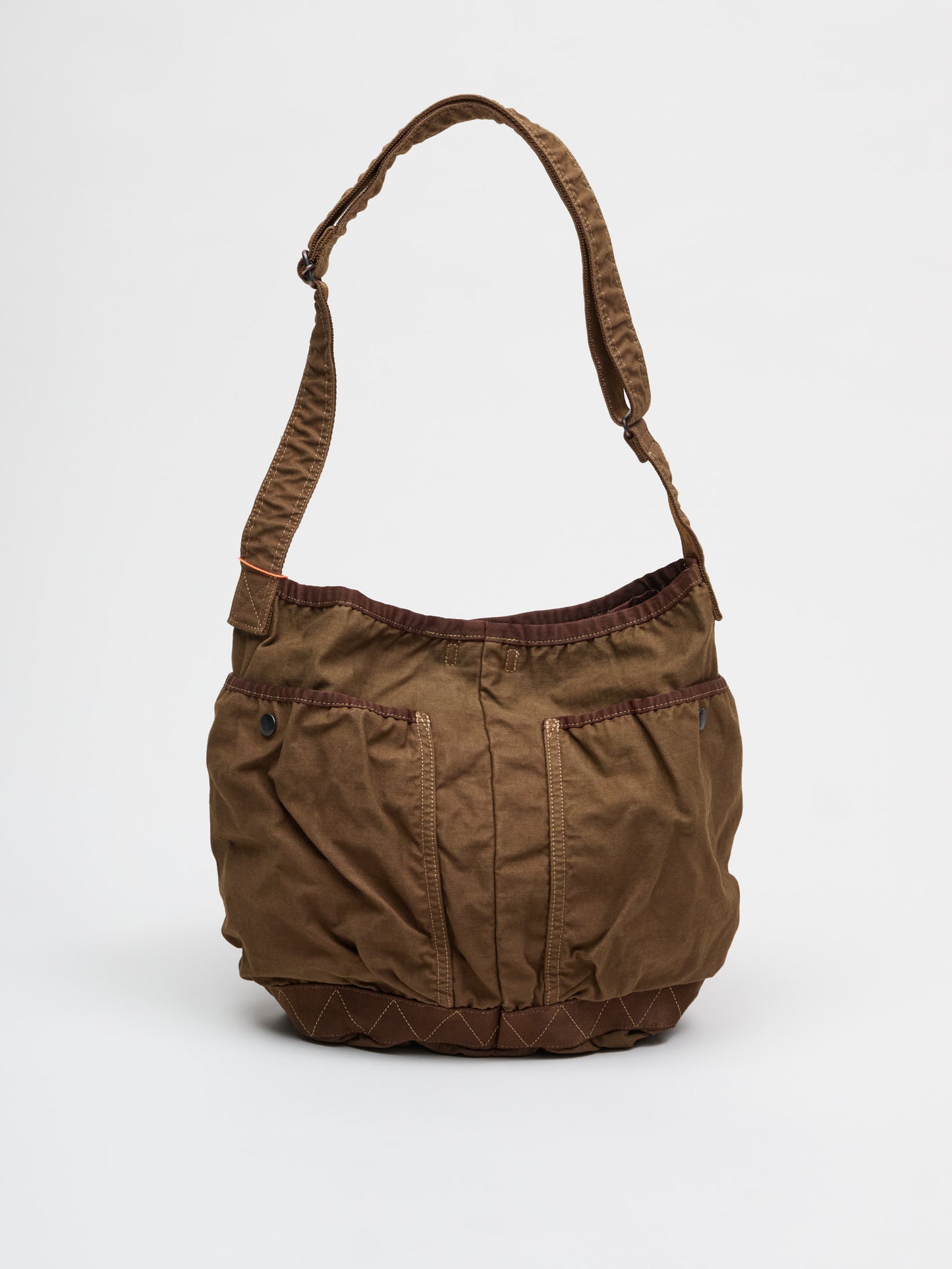 Crag Shoulder Bag (L), Coyote