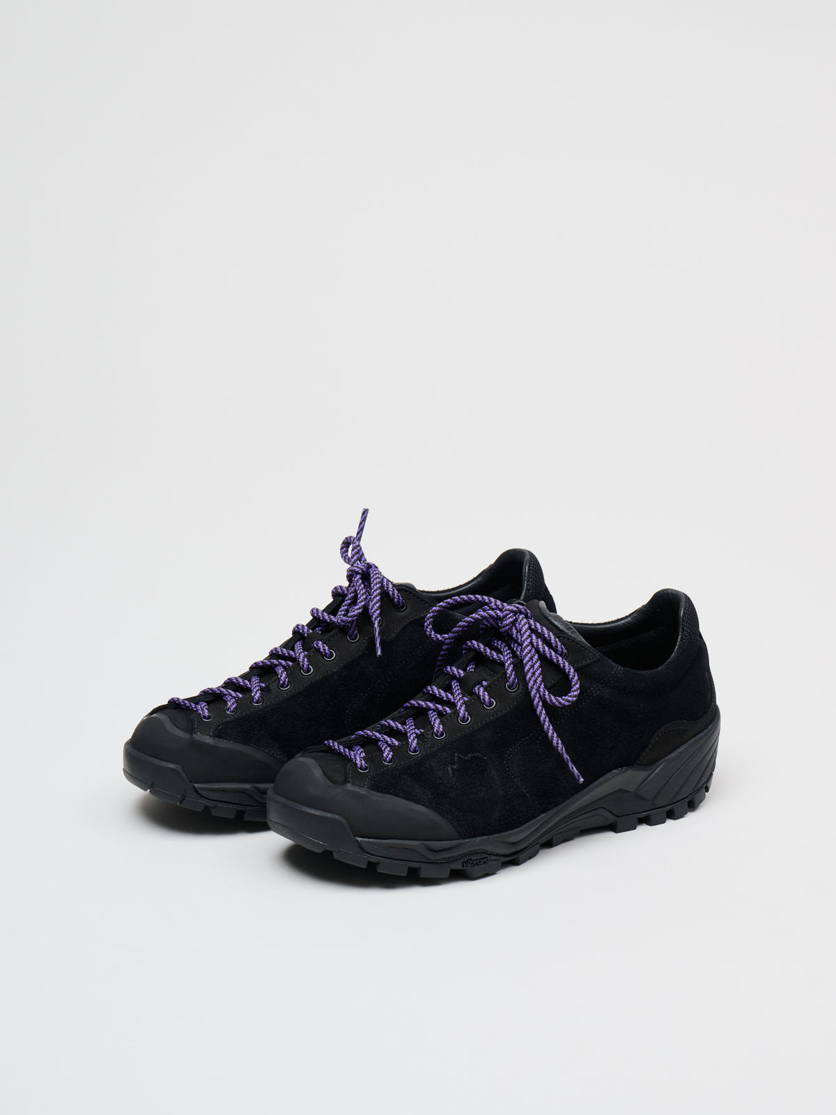 Movida, Black Suede