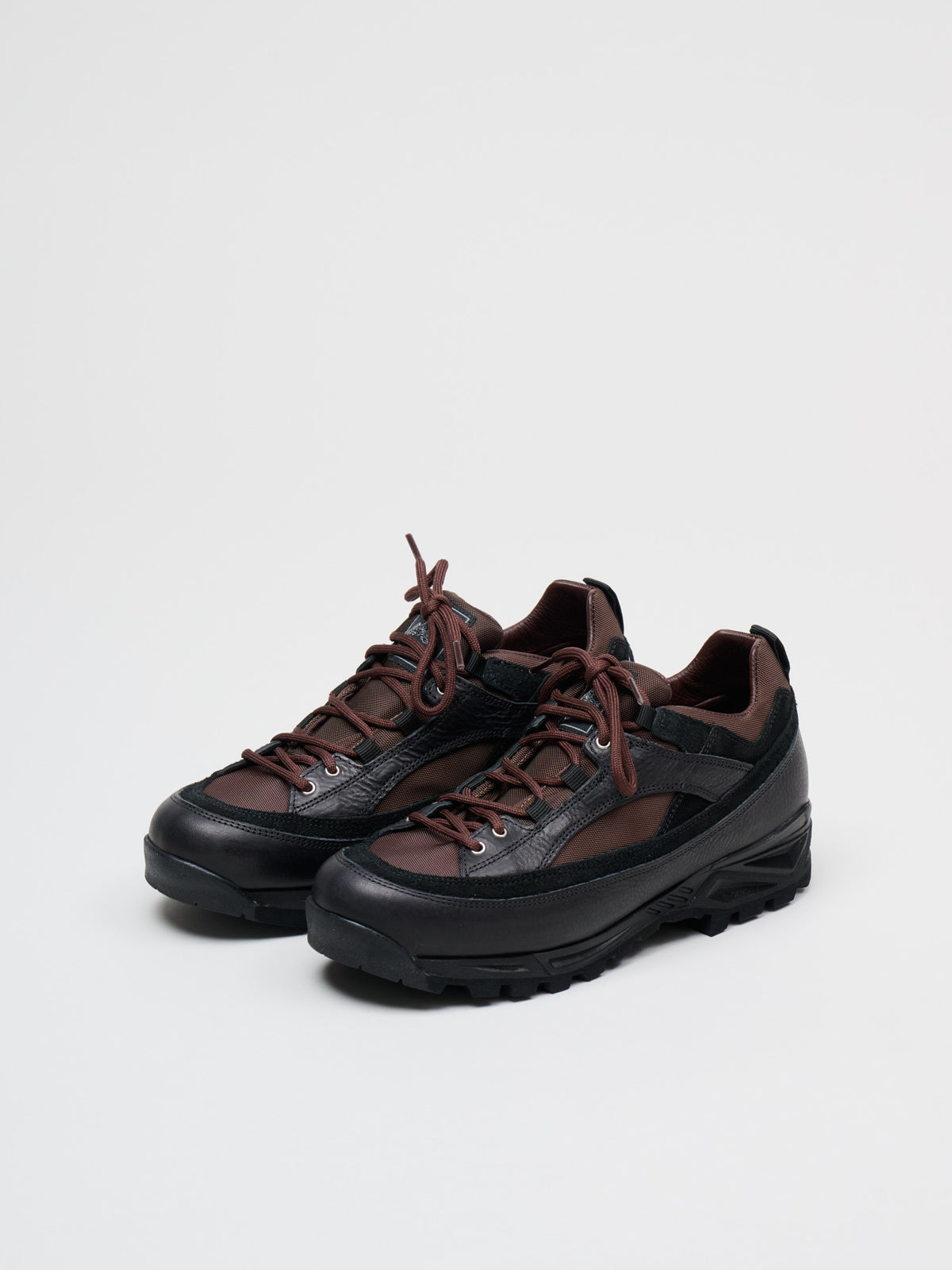 Grappa Hiker, Mogano