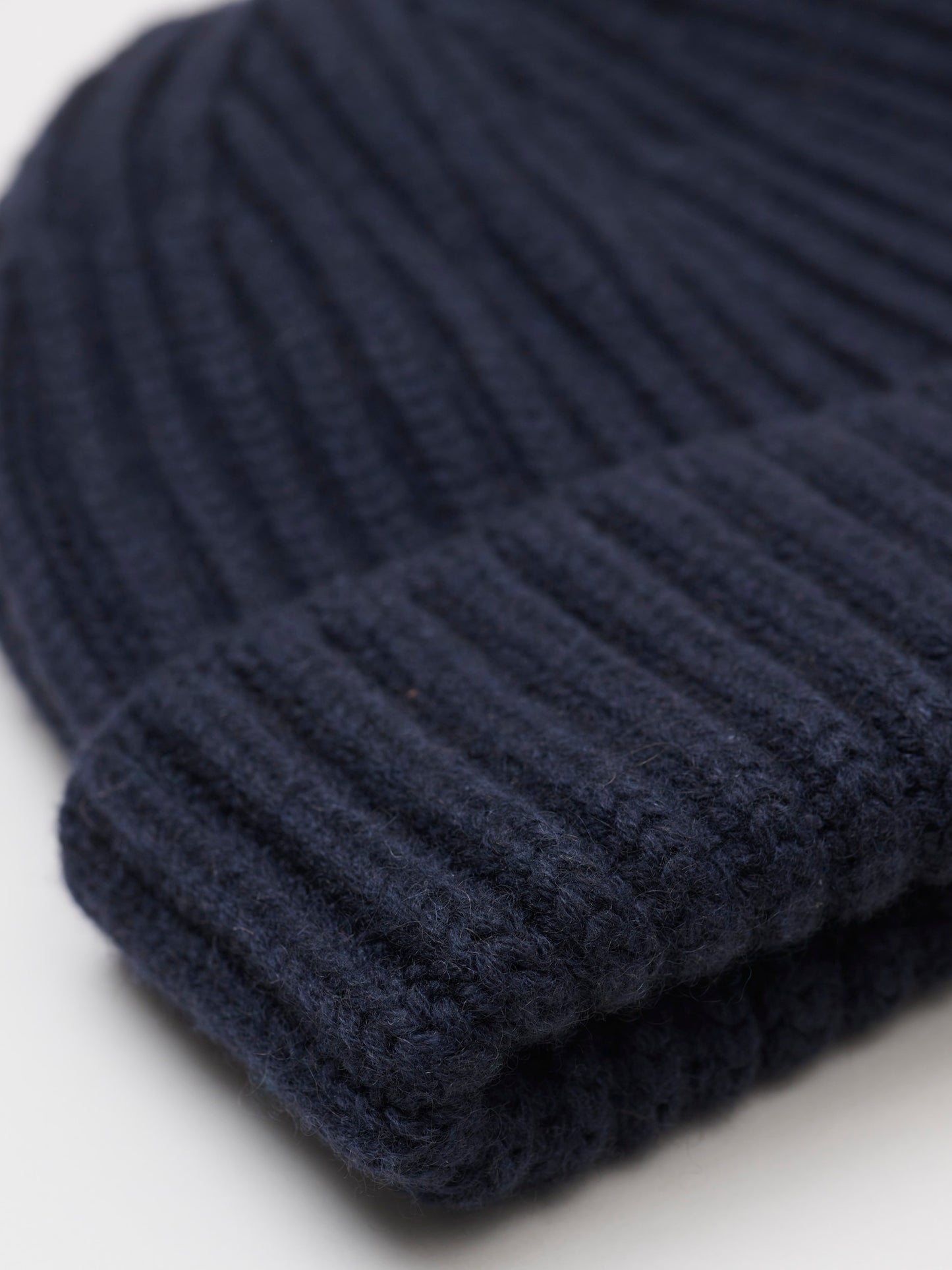Cashmere Ribbed Knit Beanie, Navy