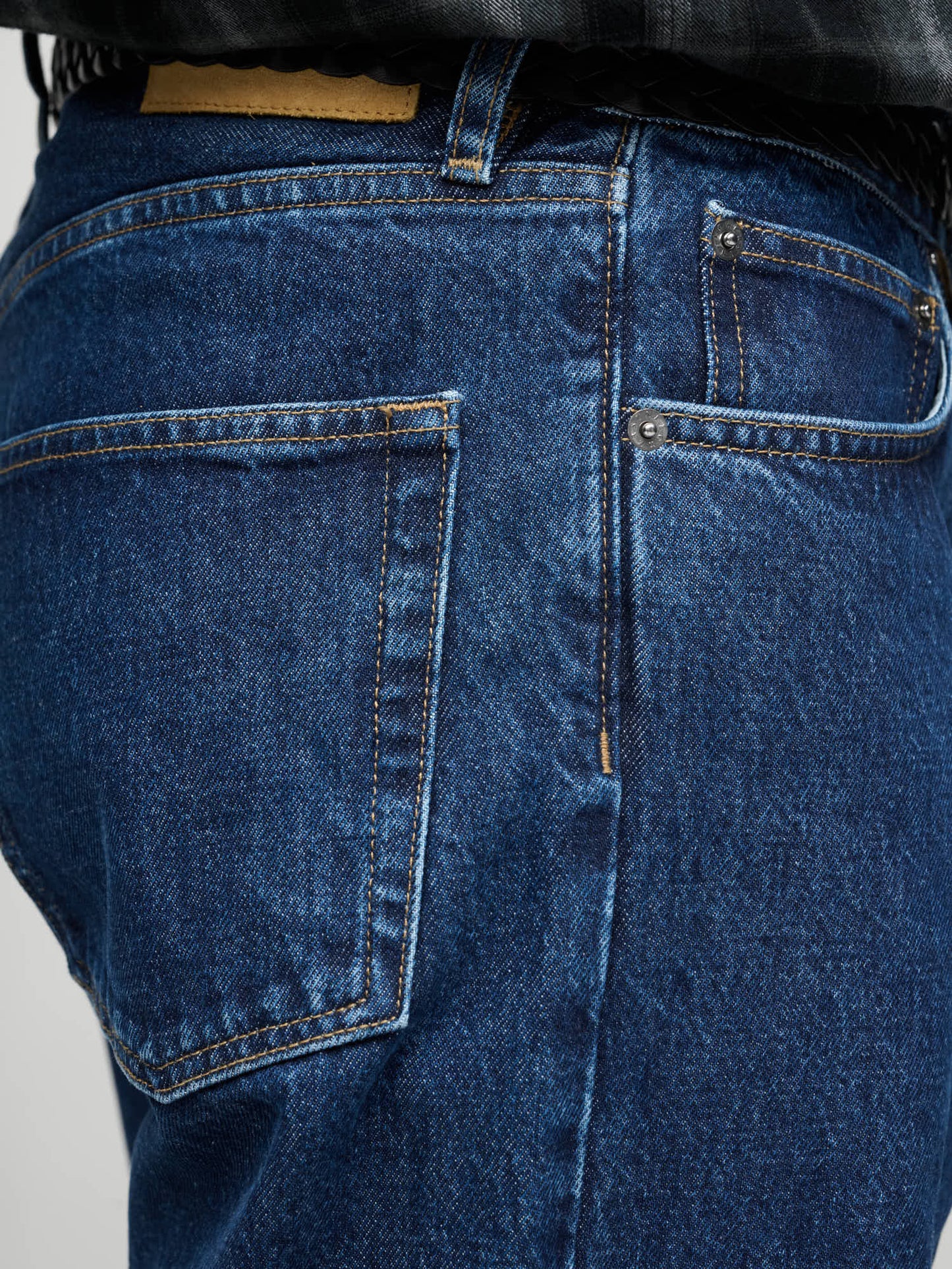 Loose Fit, Blue Wash