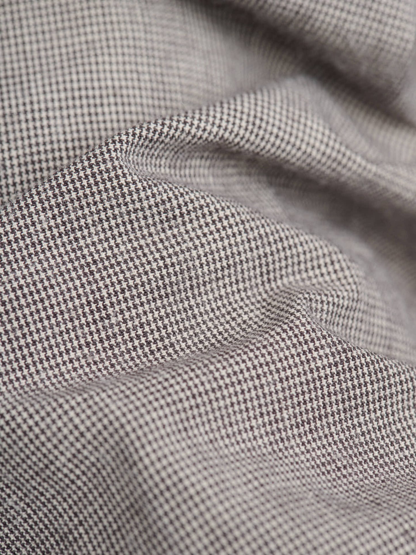 Soft Spread Collar, Micro Houndstooth, Grey/Ecru