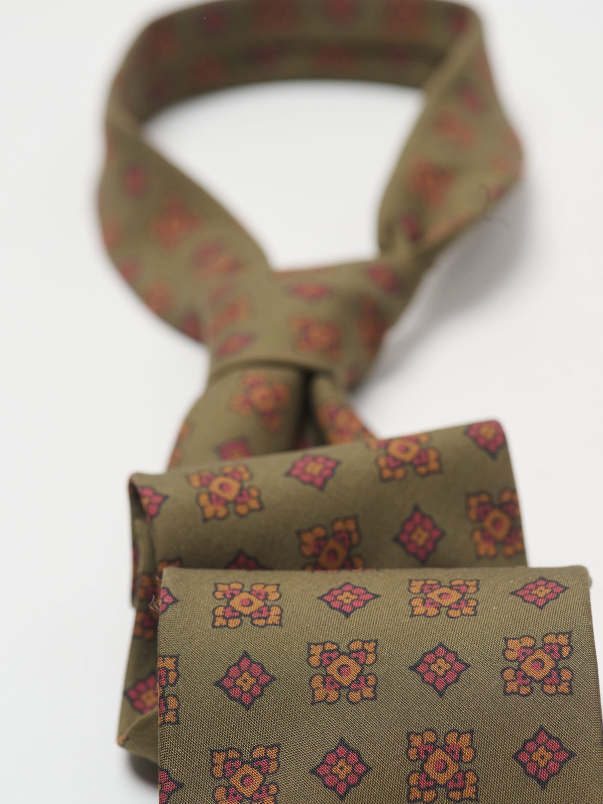 Flower Medallion Silk Tie, Khaki & Red