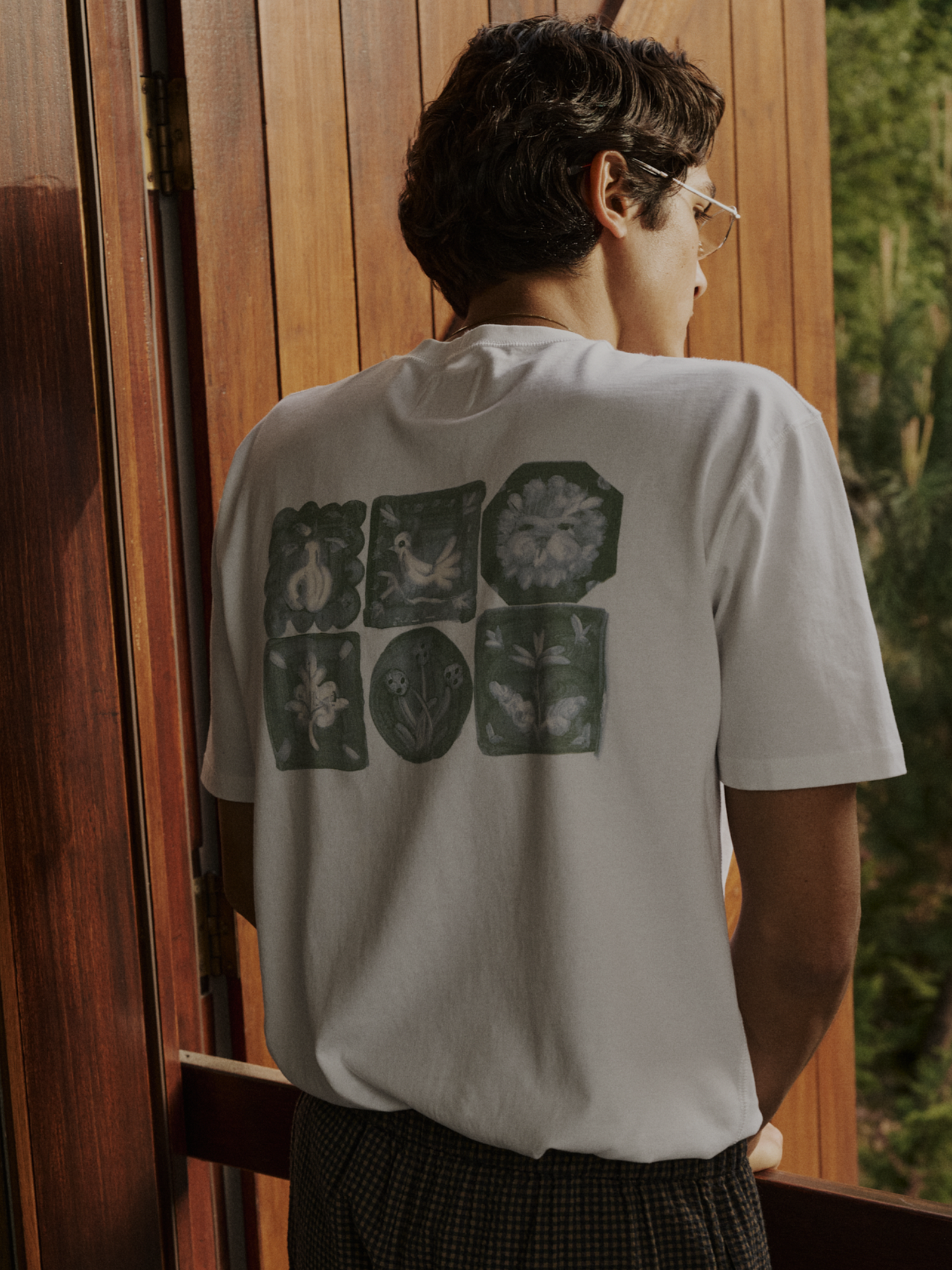 6 Tile Back Print Hiking Tee, White